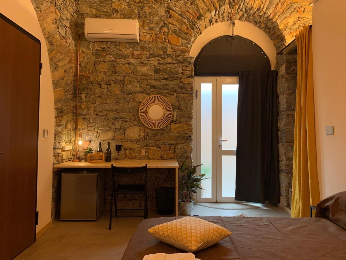 Rock & Wood - Apartment & Room La Spezia Exterior photo