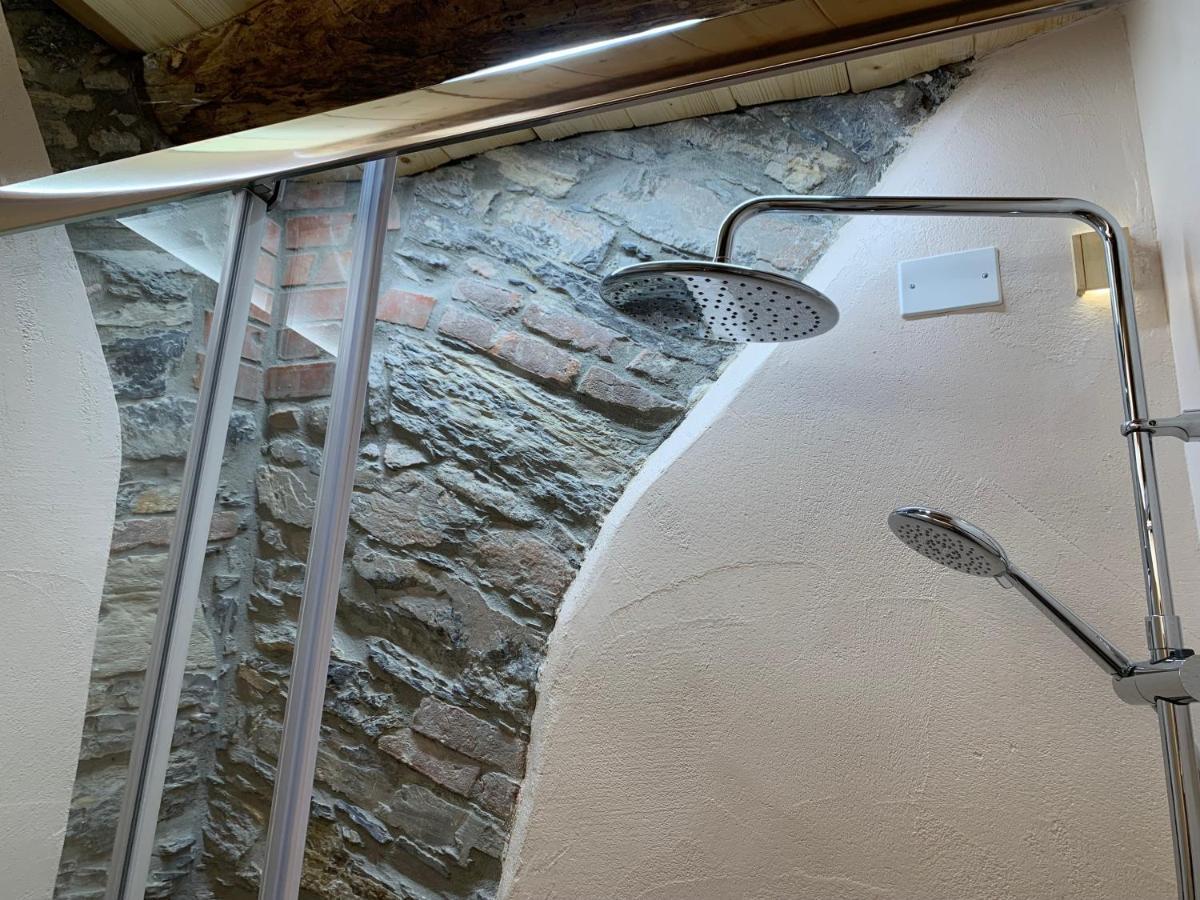 Rock & Wood - Apartment & Room La Spezia Exterior photo
