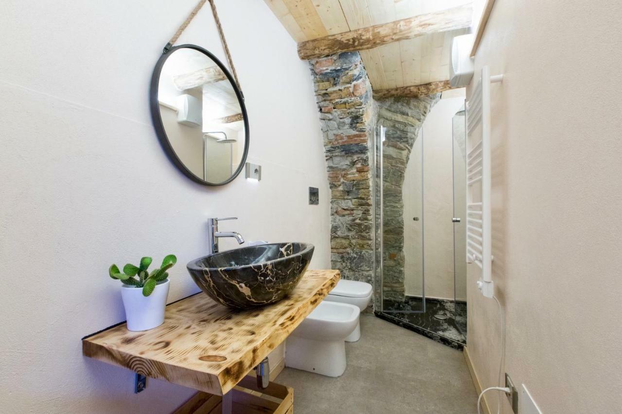 Rock & Wood - Apartment & Room La Spezia Exterior photo